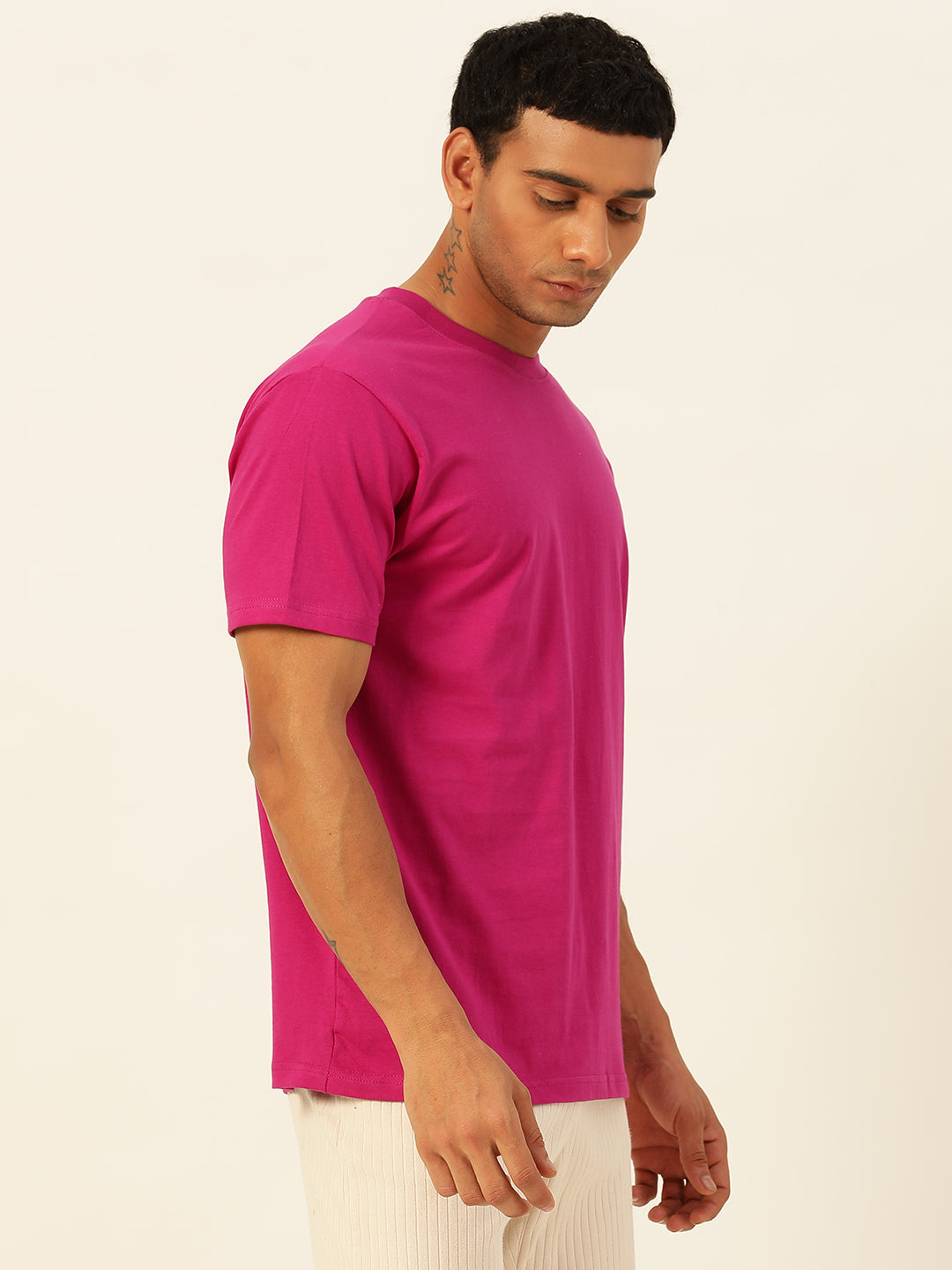 Solid Round Neck Men Comfort Fit T-Shirt