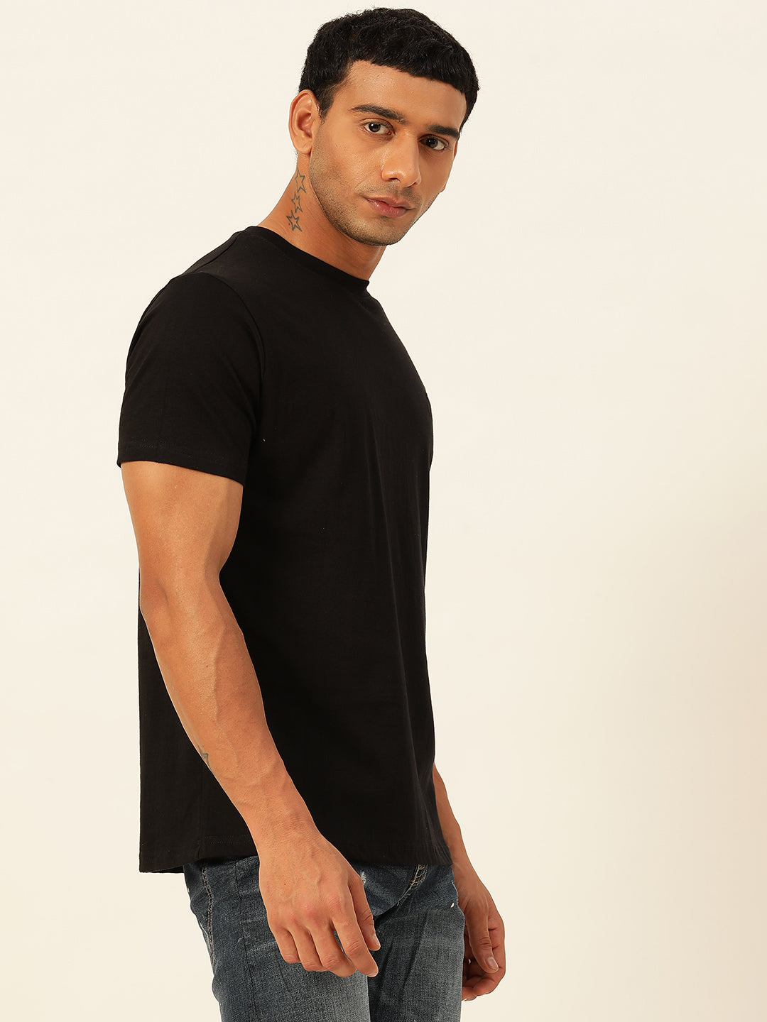 Solid Round Neck Men Comfort Fit T-Shirt