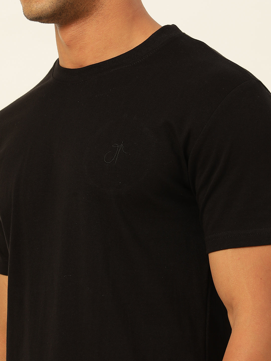 Solid Round Neck Men Comfort Fit T-Shirt