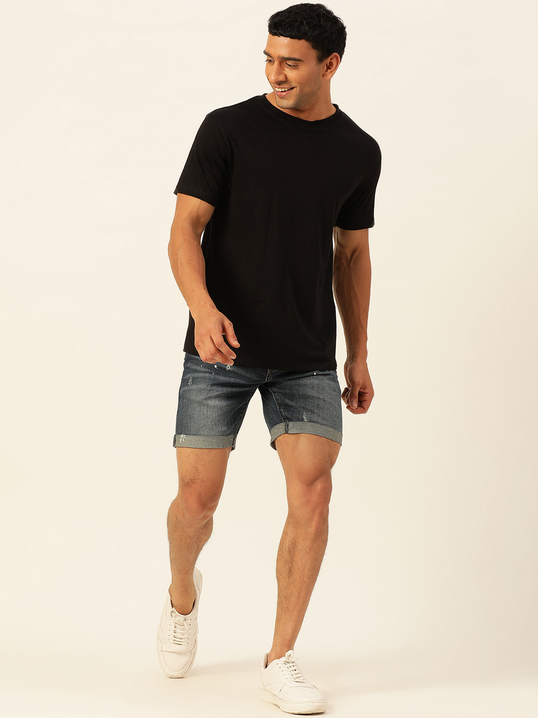 Solid Round Neck Men Comfort Fit T-Shirt