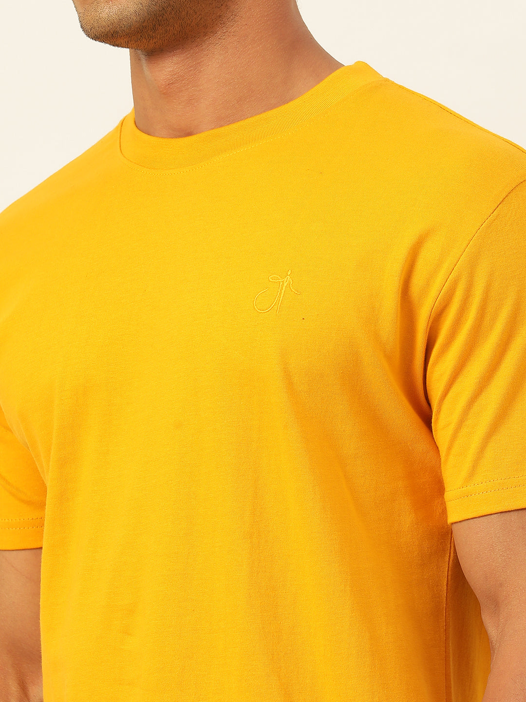 Solid Round Neck Men Comfort Fit T-Shirt