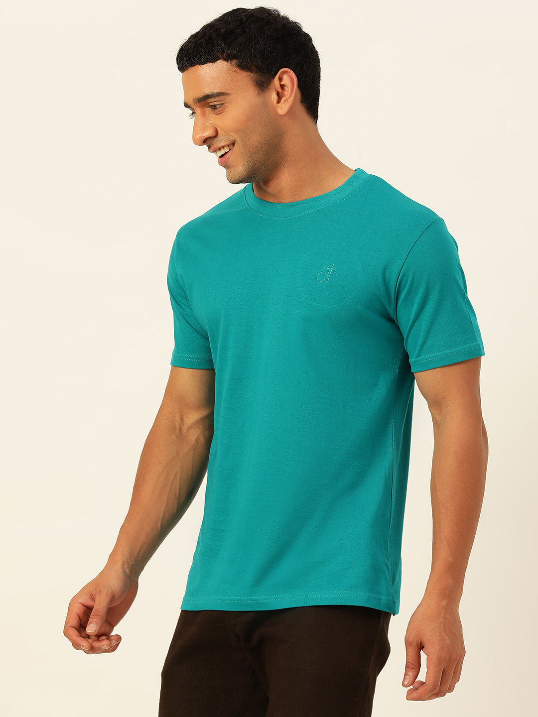 Solid Round Neck Men Comfort Fit T-Shirt