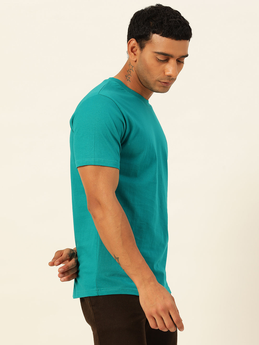 Solid Round Neck Men Comfort Fit T-Shirt